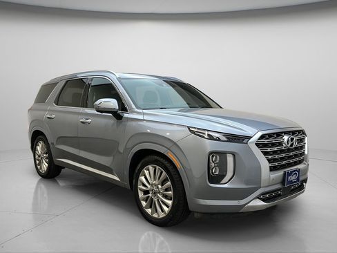 Used 2020 Hyundai Palisade Limited image 1