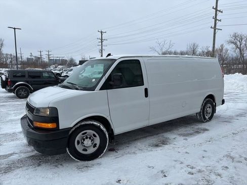 Used 2019 Chevrolet Express 3500 Extended w/ Driver Convenience Package image 1
