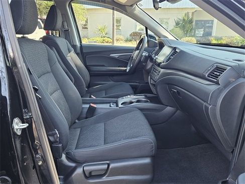 Used 2022 Honda Ridgeline Sport image 15