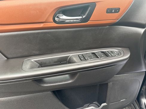 Used 2017 Chevrolet Traverse LT AWD/4WD image 21