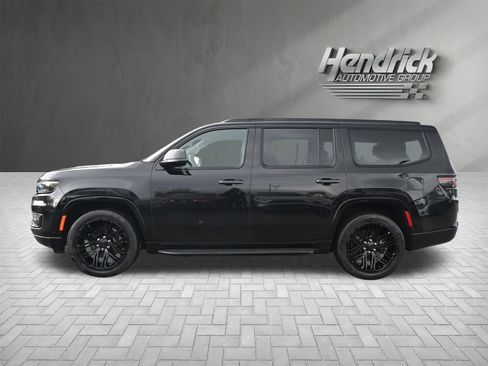 Used 2024 Jeep Wagoneer Series II image 10