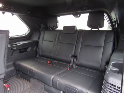 Certified 2024 Toyota Sequoia Platinum image 18