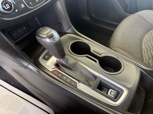 Used 2020 Chevrolet Equinox LT image 18