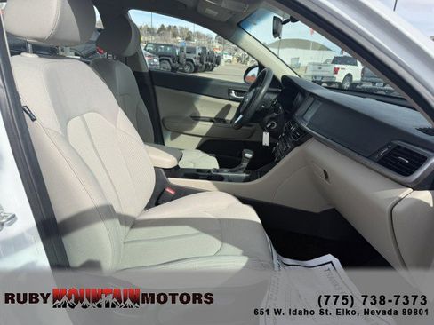 Used 2018 Kia Optima LX w/ 17" Alloy Wheels Package image 27