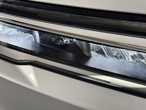 Used 2023 Honda Pilot EX-L image 42