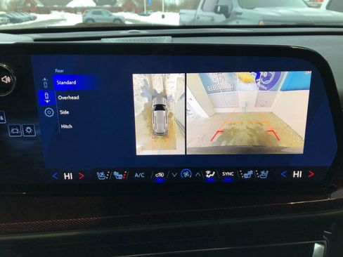 Used 2026 Chevrolet Traverse RS image 31