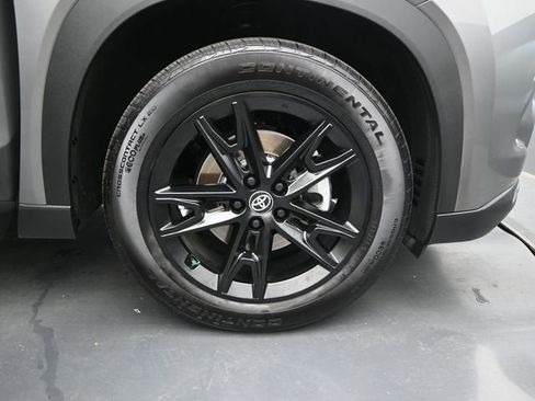 Used 2025 Toyota Grand Highlander FWD image 16