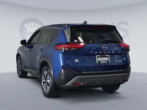 Used 2022 Nissan Rogue SV image 10