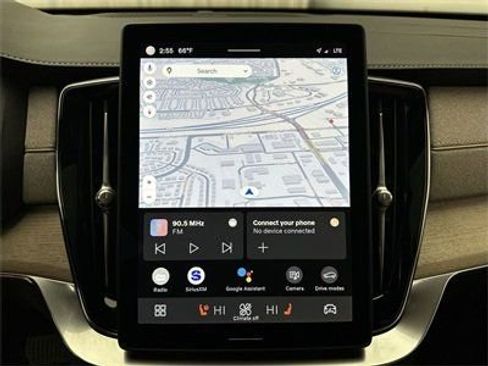 Certified 2025 Volvo XC90 B5 Plus w/ Protection Package Premier image 17