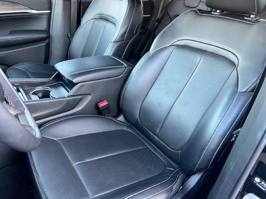 Used 2026 Jeep Grand Cherokee Limited AWD/4WD image 20