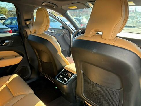 Used 2023 Volvo XC60 B5 Ultimate w/ Protection Package Premier image 24