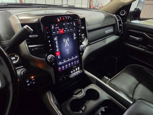 Used 2020 RAM 2500 Laramie image 46