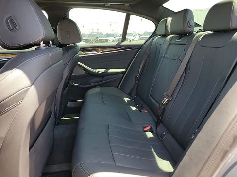 Used 2023 BMW 530i w/ Premium Package RWD image 16