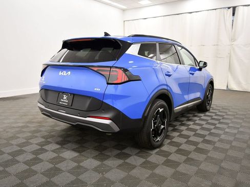Certified 2026 Kia Sportage EX w/ EX Panorama Roof Package AWD/4WD image 8