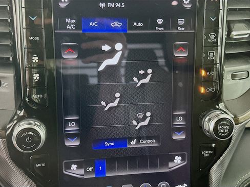 Used 2019 RAM 1500 Limited AWD/4WD image 24