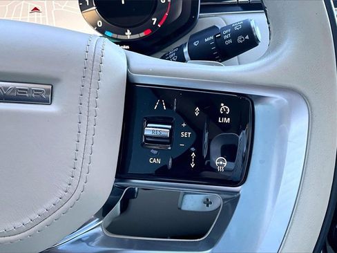 Used 2023 Land Rover Range Rover Autobiography image 21
