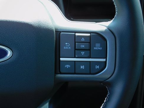 New 2026 Ford F250 Lariat w/ Black Appearance Package image 18