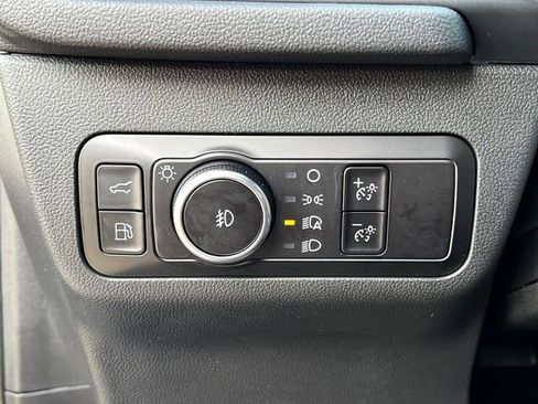 Certified 2023 Ford Escape ST-Line Elite w/ Premium Technology Package image 19