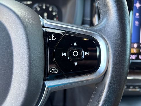 Used 2021 Volvo XC60 T5 Inscription w/ Advanced Package image 18