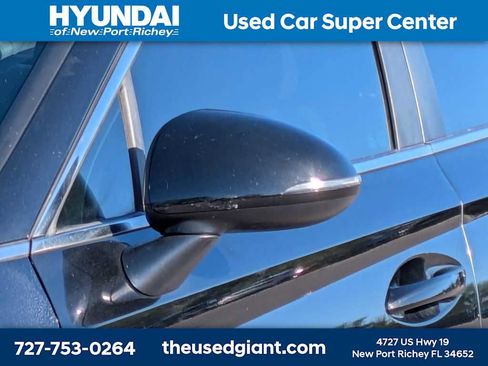 Used 2022 Hyundai Sonata SE w/ Cargo Package image 11