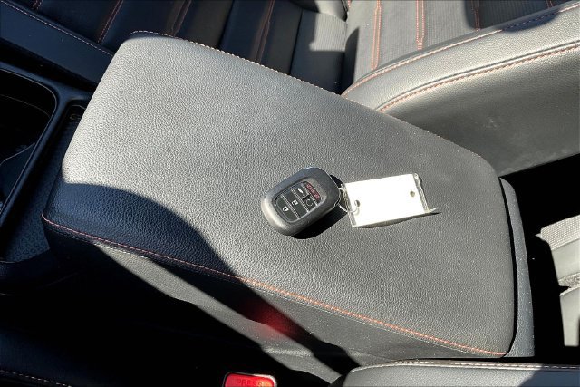 Used 2025 Honda CR-V Sport Touring image 36