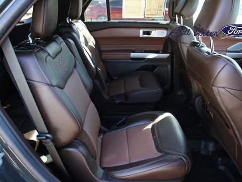 Used 2023 Ford Explorer King Ranch w/ Technology Package image 13