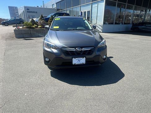 Used 2023 Subaru Crosstrek 2.0i Premium image 2