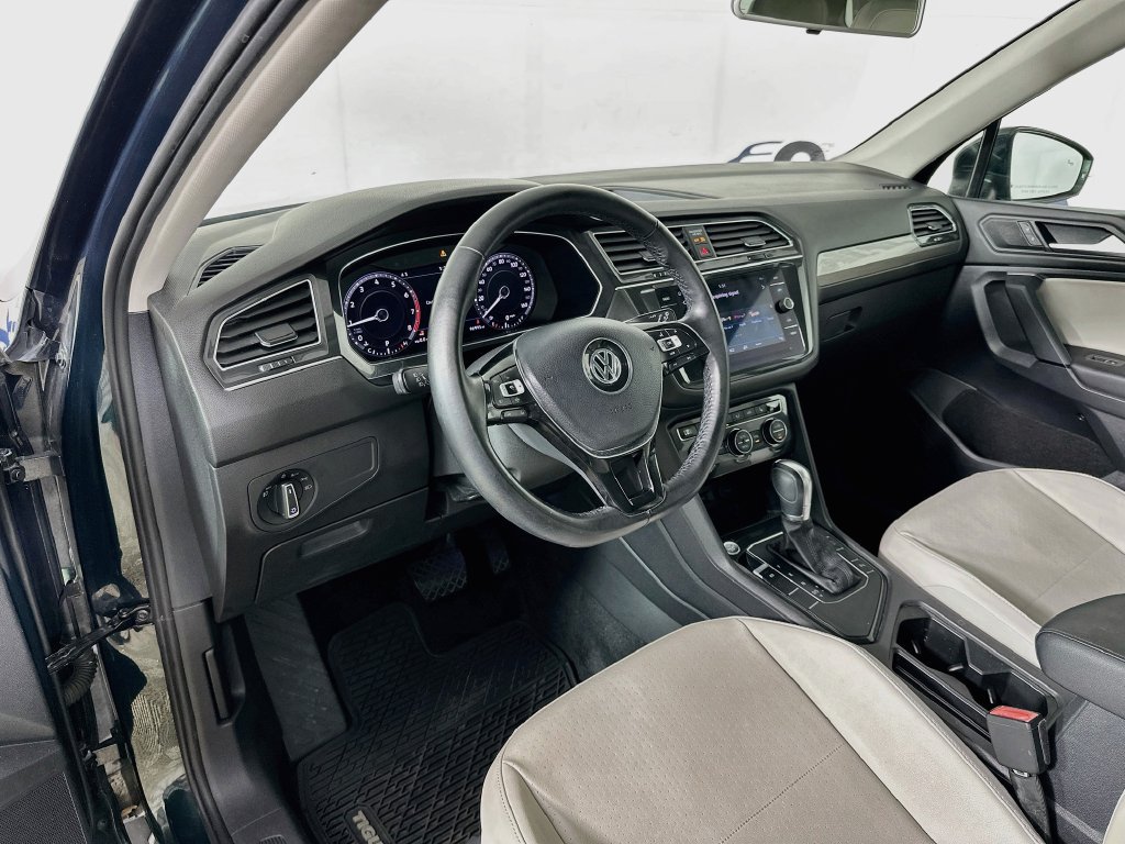 Used 2019 Volkswagen Tiguan SEL FWD image 10