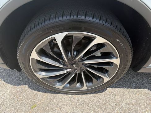 Used 2025 Lincoln Aviator Reserve w/ Luxury Package RWD image 15