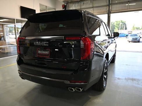 New 2026 GMC Yukon AT4 w/ AT4 Premium Plus Package AWD/4WD image 5