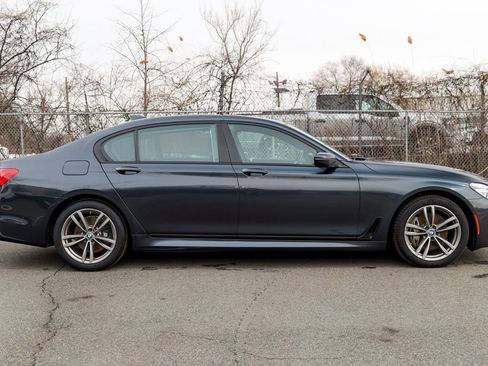 Used 2019 BMW 740i xDrive w/ Executive Package AWD/4WD image 8