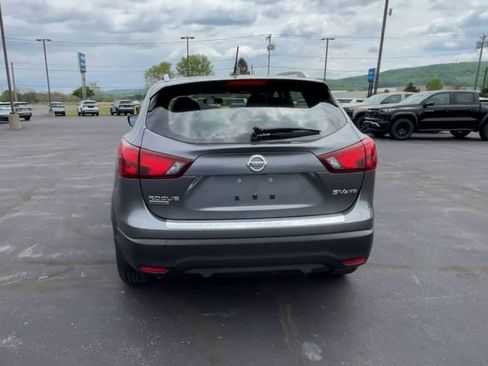 Used 2018 Nissan Rogue Sport SV w/ SV All-Weather Package AWD/4WD image 7