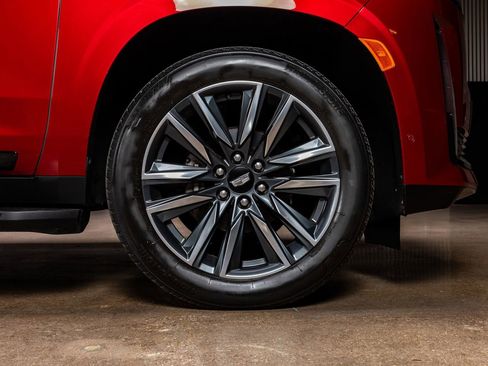 Used 2021 Cadillac Escalade Sport w/ Driver Assist Tech Package image 11