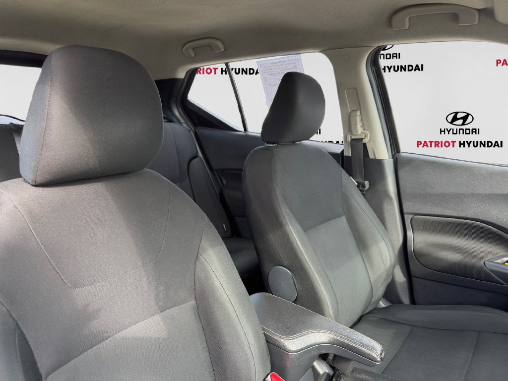 Used 2024 Nissan Kicks S FWD image 13