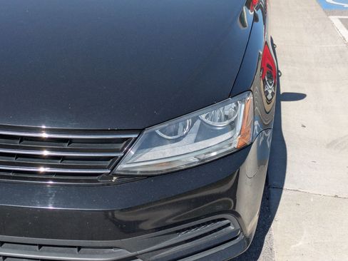 Used 2017 Volkswagen Jetta S FWD image 12