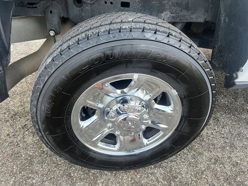 Used 2021 RAM 2500 Big Horn image 24