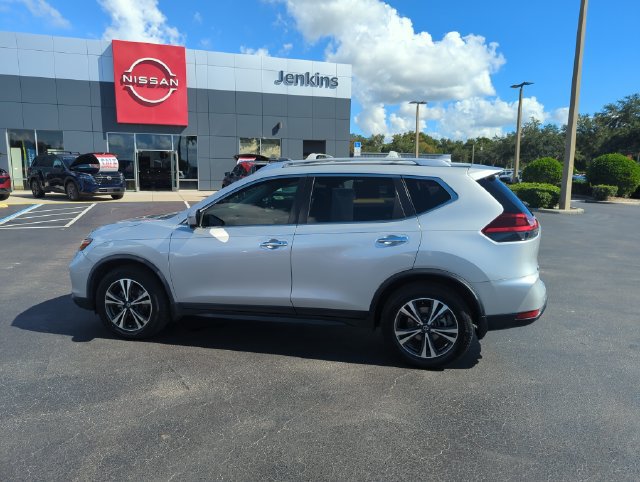 Certified 2019 Nissan Rogue SV w/ Premium Package FWD image 10