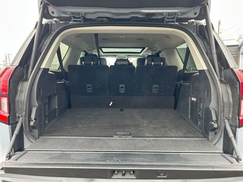 Used 2025 Ford Expedition Max Platinum w/ Driver's Package image 24