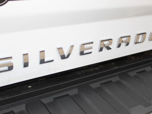 Used 2018 Chevrolet Silverado 1500 LTZ Z71 AWD/4WD image 6