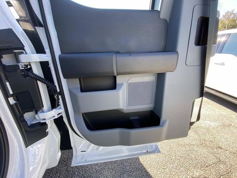 New 2026 Ford F550 4x4 SuperCab Super Duty image 9