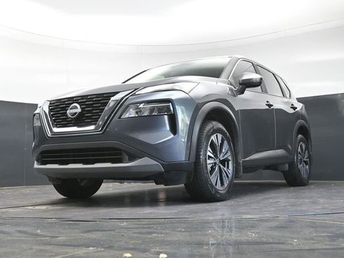 Used 2023 Nissan Rogue SV FWD image 35