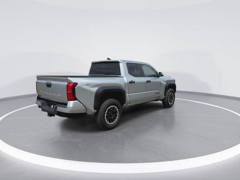 Used 2024 Toyota Tacoma TRD Off-Road AWD/4WD image 11