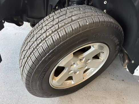 Used 2010 Chevrolet Colorado LT RWD image 25