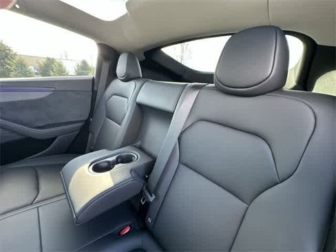 Used 2026 Tesla Model Y Long Range image 16