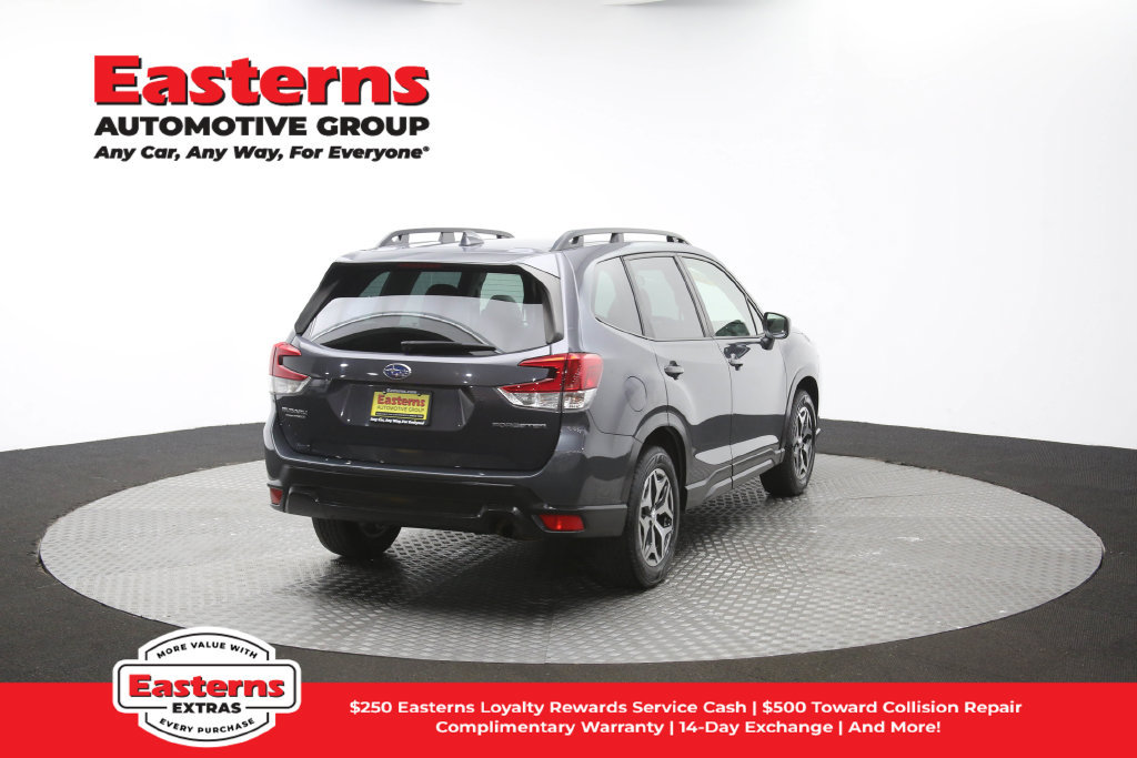 Used 2023 Subaru Forester Premium AWD/4WD image 45