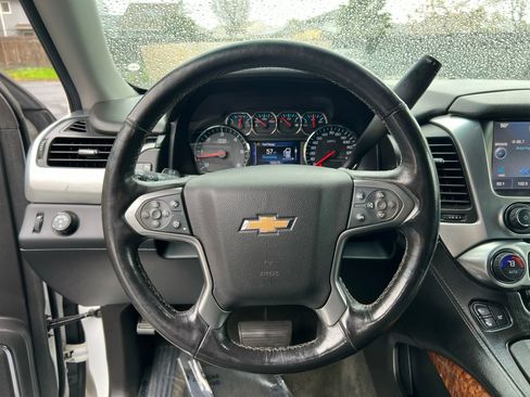 Used 2015 Chevrolet Suburban LTZ image 16