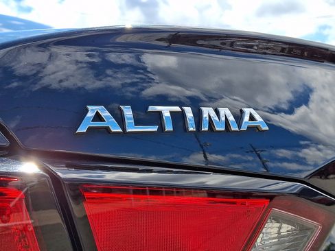 Certified 2020 Nissan Altima 2.5 S FWD image 28