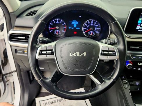 Used 2022 Kia Telluride EX w/ EX Premium Package FWD image 14