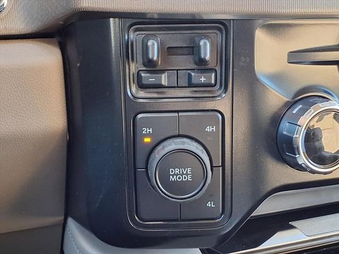 Used 2025 Ford F450 Platinum w/ Platinum Plus Package image 9