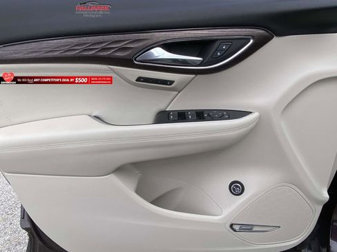 Used 2023 Buick Envision Avenir image 13